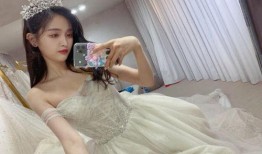 吴宣仪爆料照片大全最新,美照连连，魅力四溢！”